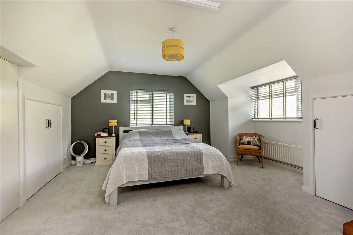 4 bedroom house, Bucklebury Alley, Cold Ash RG18 - Sold STC