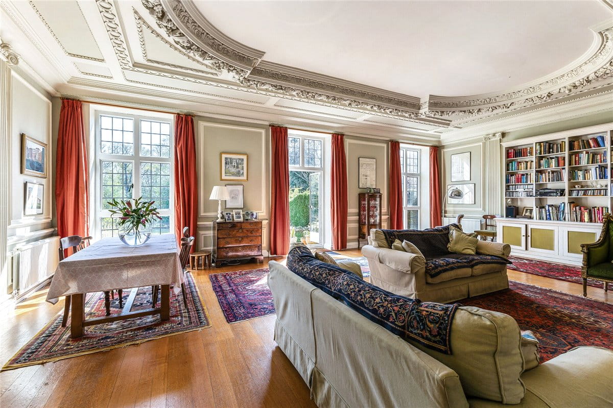 5 bedroom house, Stockcross, Newbury RG20 - Available