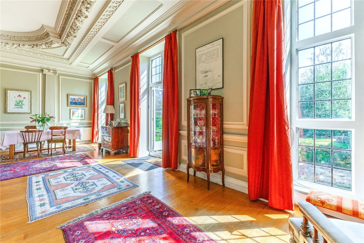 5 bedroom house, Stockcross, Newbury RG20 - Available