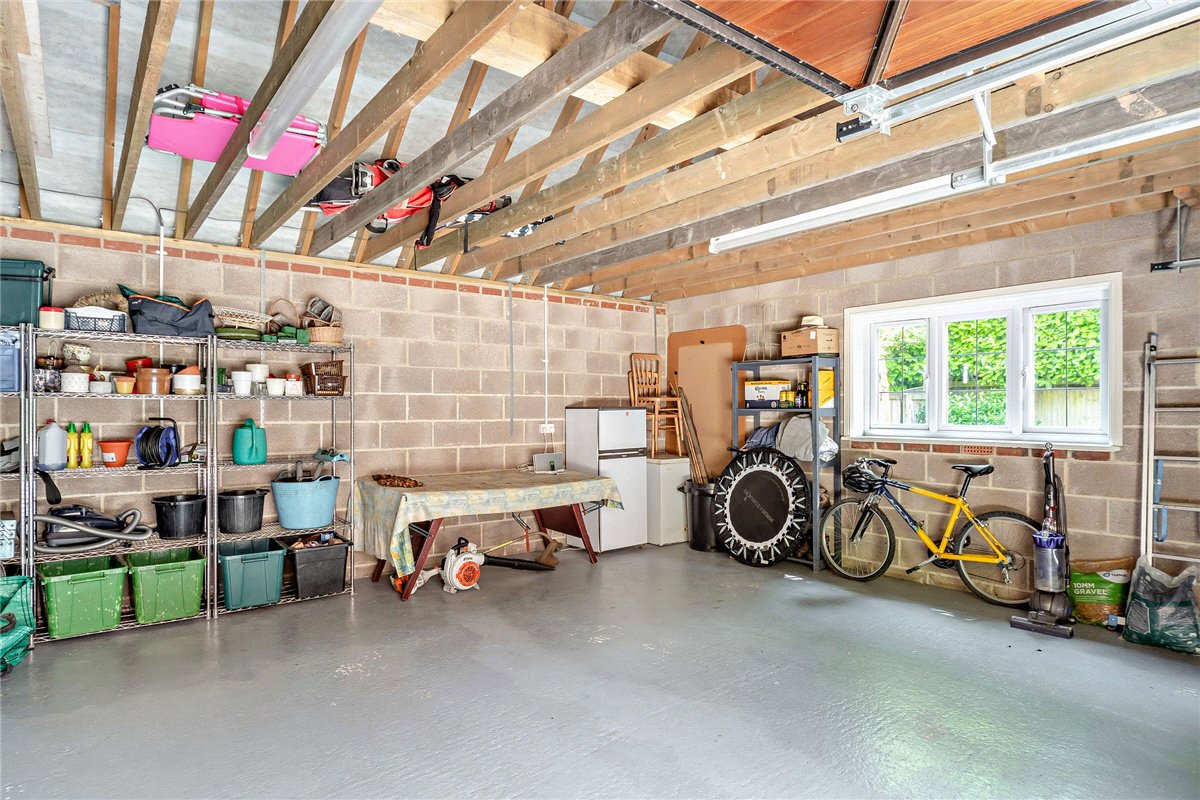 5 bedroom house, Yattendon Road, Hermitage RG18 - Sold STC