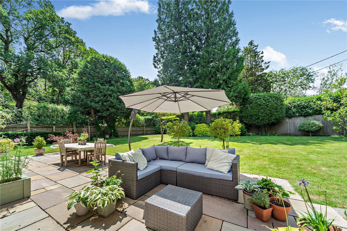 5 bedroom house, Yattendon Road, Hermitage RG18 - Sold STC