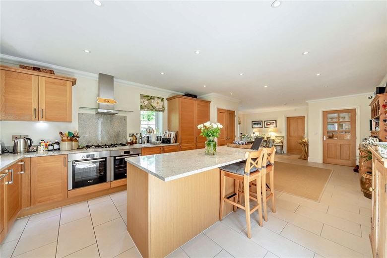 5 bedroom house, Yattendon Road, Hermitage RG18 - Sold STC