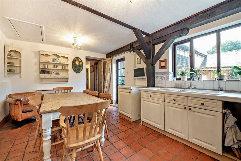 4 bedroom , Snelsmore, Newbury RG14 - Available