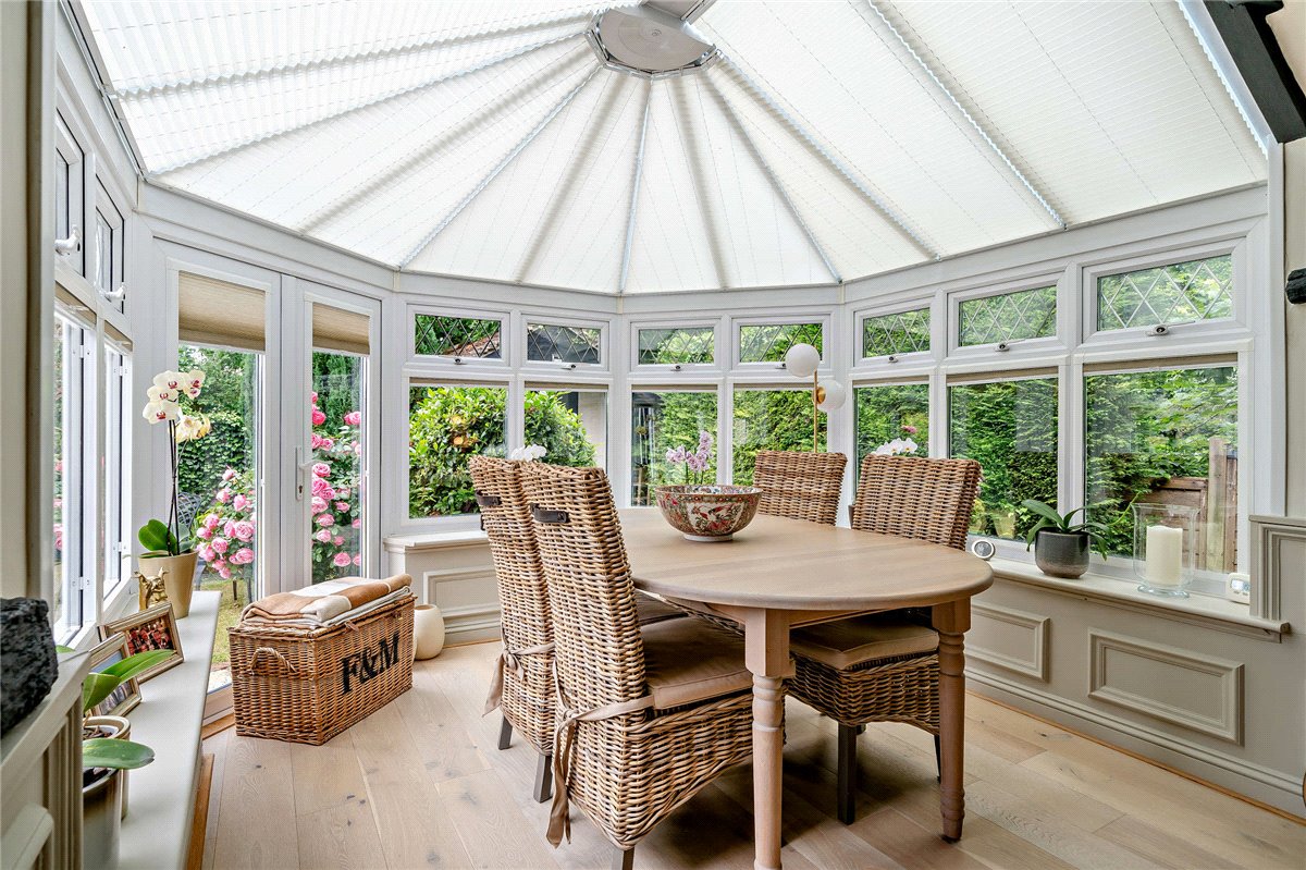 2 bedroom bungalow, Ridgeway Close, Hermitage RG18 - Sold STC