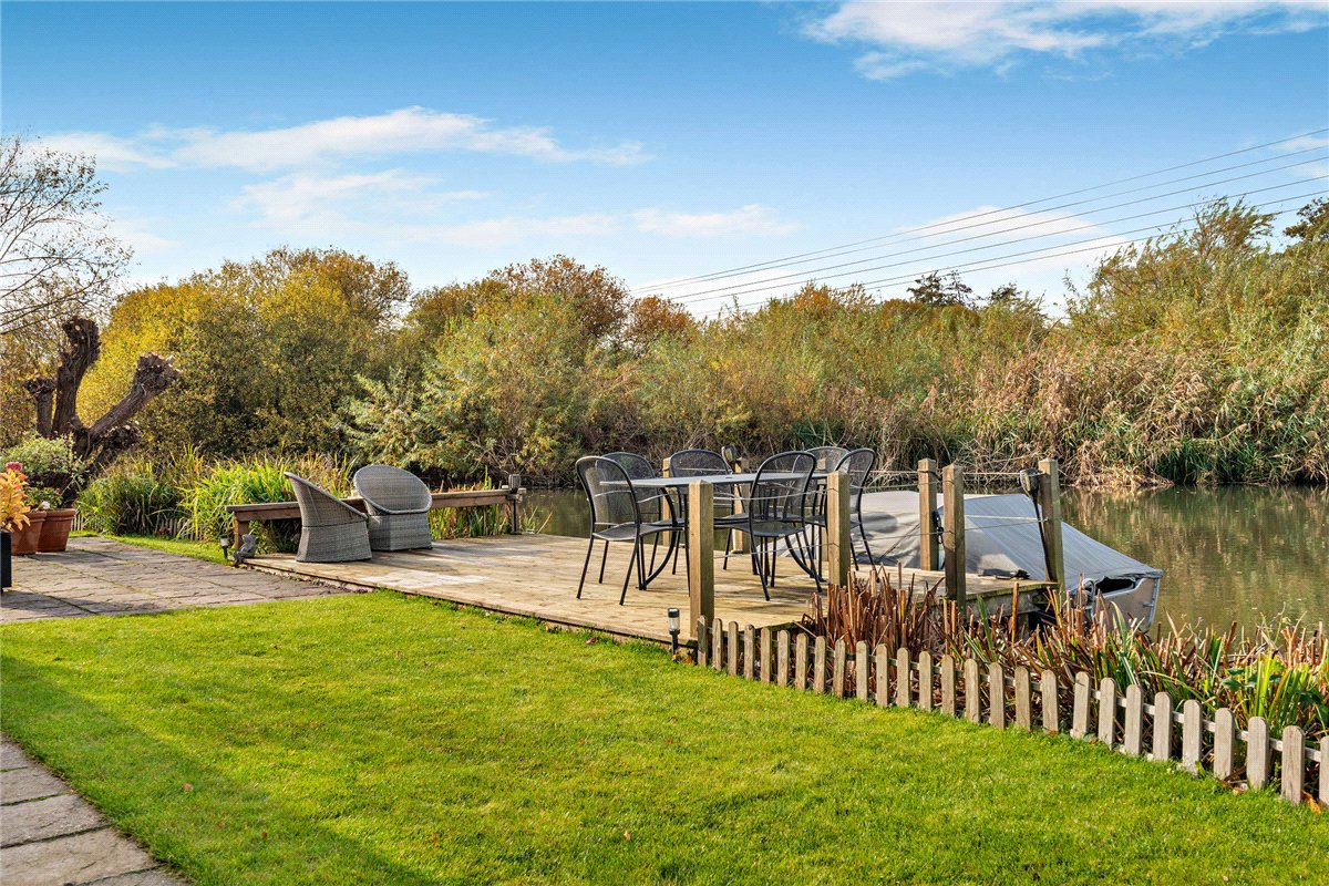 3 bedroom house, Crookham Hill, Thatcham RG19 - Available