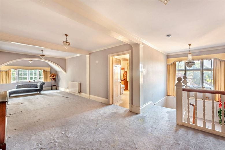 7 bedroom house, East Woodhay, Newbury RG20 - Sold