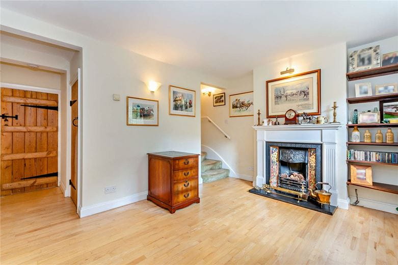 3 bedroom house, Newbury Road, Kingsclere RG20 - Sold