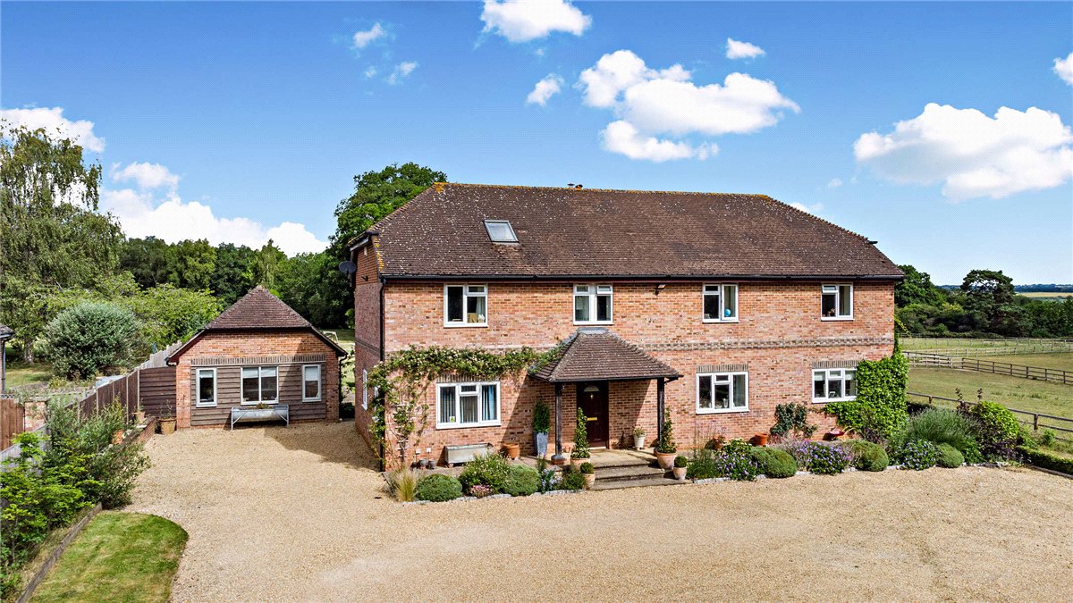 3.2 acres House, Wickham Heath, Newbury RG20 - Available