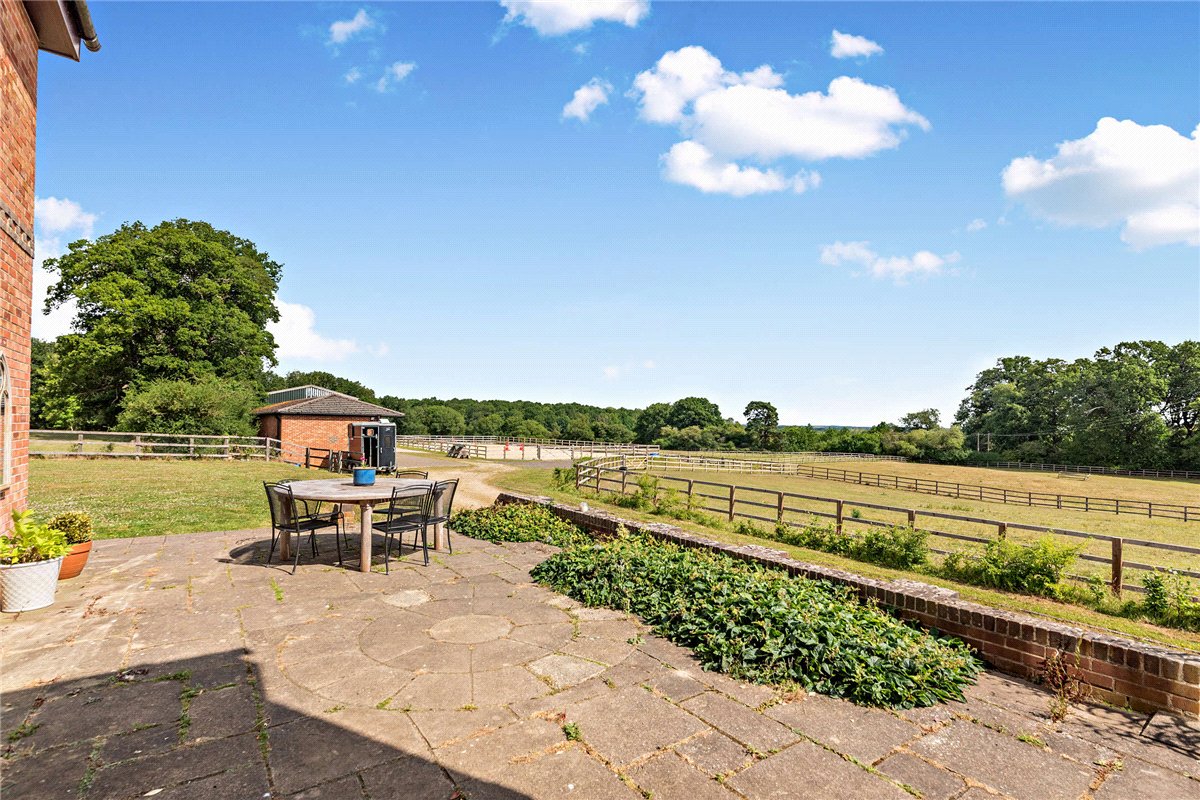 3.2 acres House, Wickham Heath, Newbury RG20 - Available