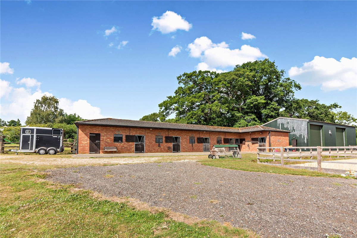 3.2 acres House, Wickham Heath, Newbury RG20 - Available