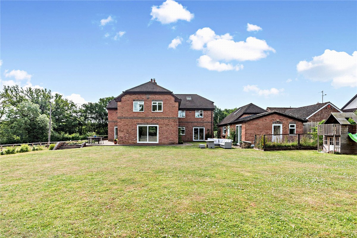 3.2 acres House, Wickham Heath, Newbury RG20 - Available