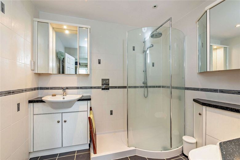 3.2 acres House, Wickham Heath, Newbury RG20 - Available