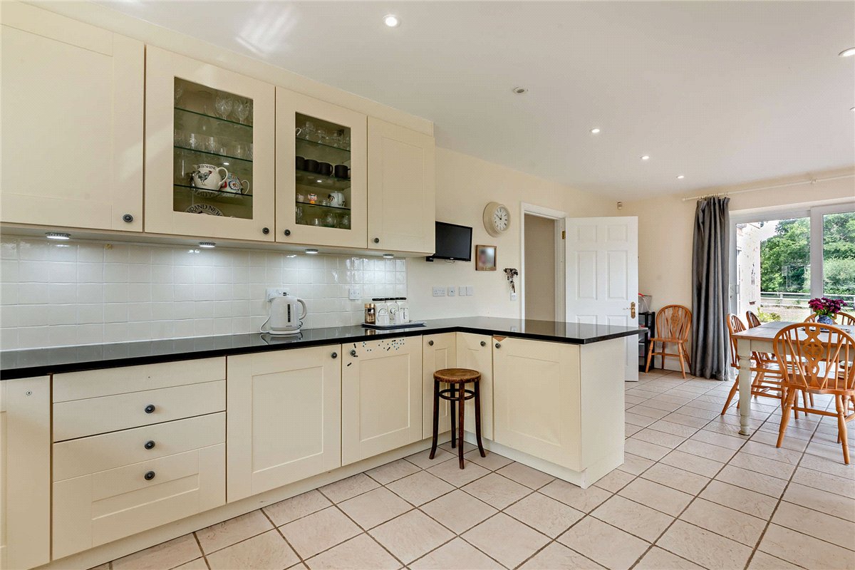 3.2 acres House, Wickham Heath, Newbury RG20 - Available