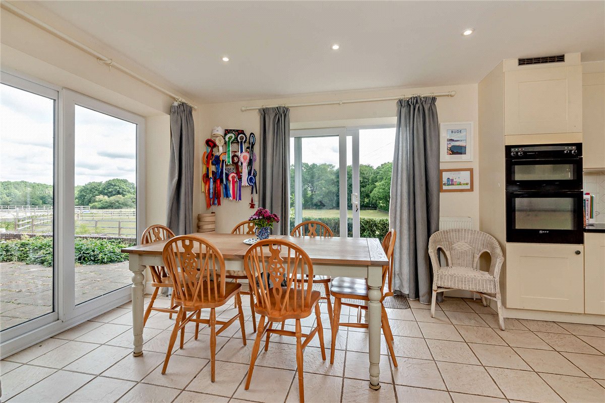 3.2 acres House, Wickham Heath, Newbury RG20 - Available