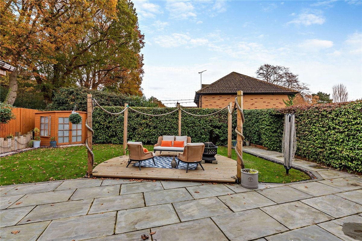 4 bedroom house, Hatch Close, Chapel Row RG7 - Sold STC