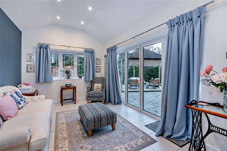 4 bedroom house, Hatch Close, Chapel Row RG7 - Sold STC