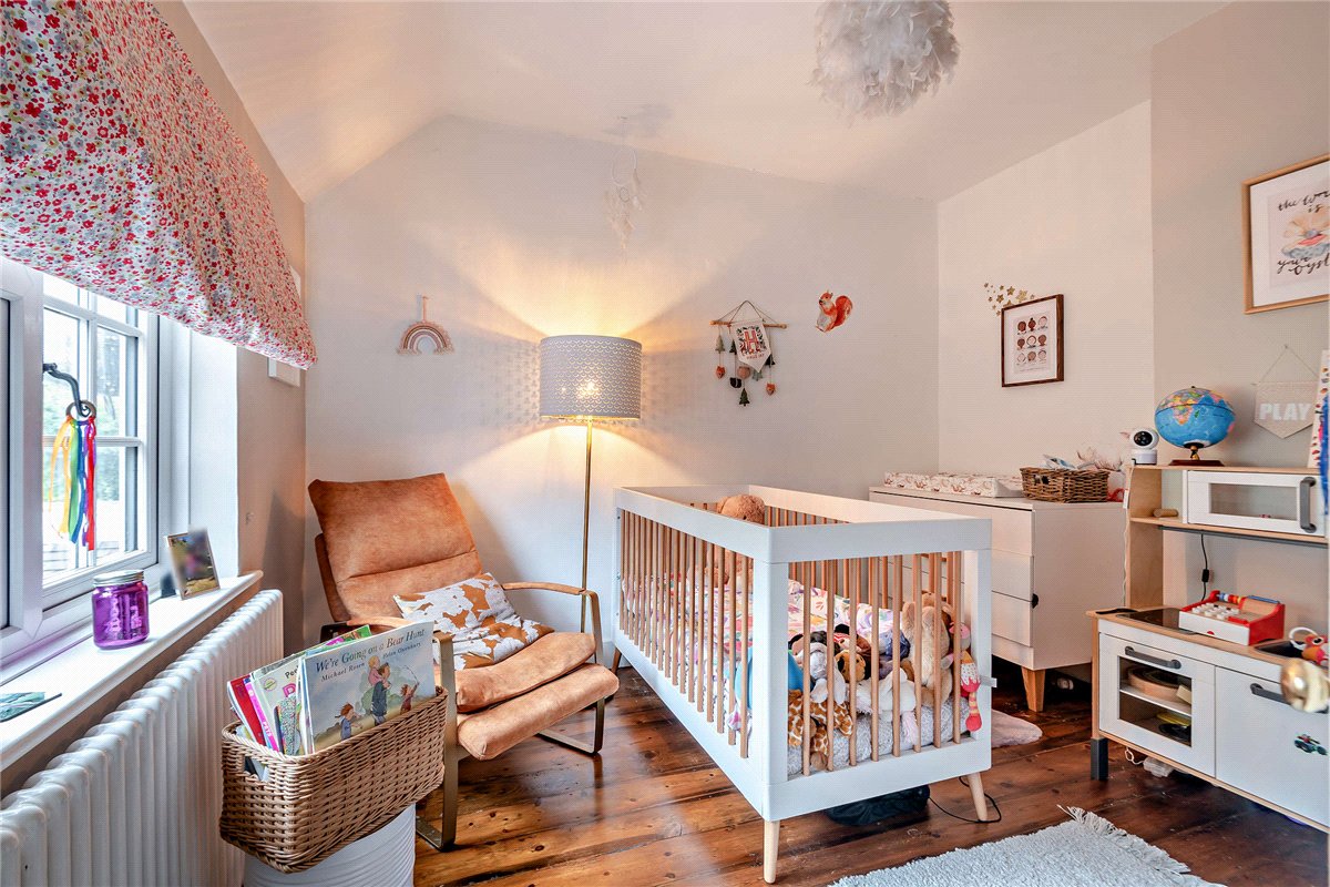 4 bedroom house, Cold Ash Hill, Cold Ash RG18 - Available