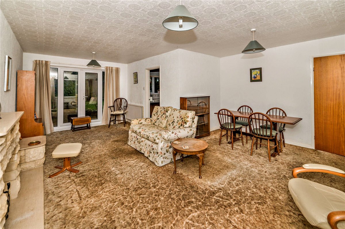 3 bedroom house, Cheriton Close, Newbury RG14 - Sold STC