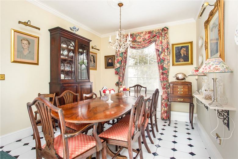 6 bedroom house, Eastbury, Hungerford RG17 - Available