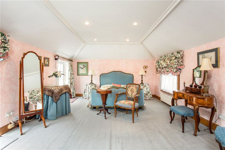 6 bedroom house, Eastbury, Hungerford RG17 - Available