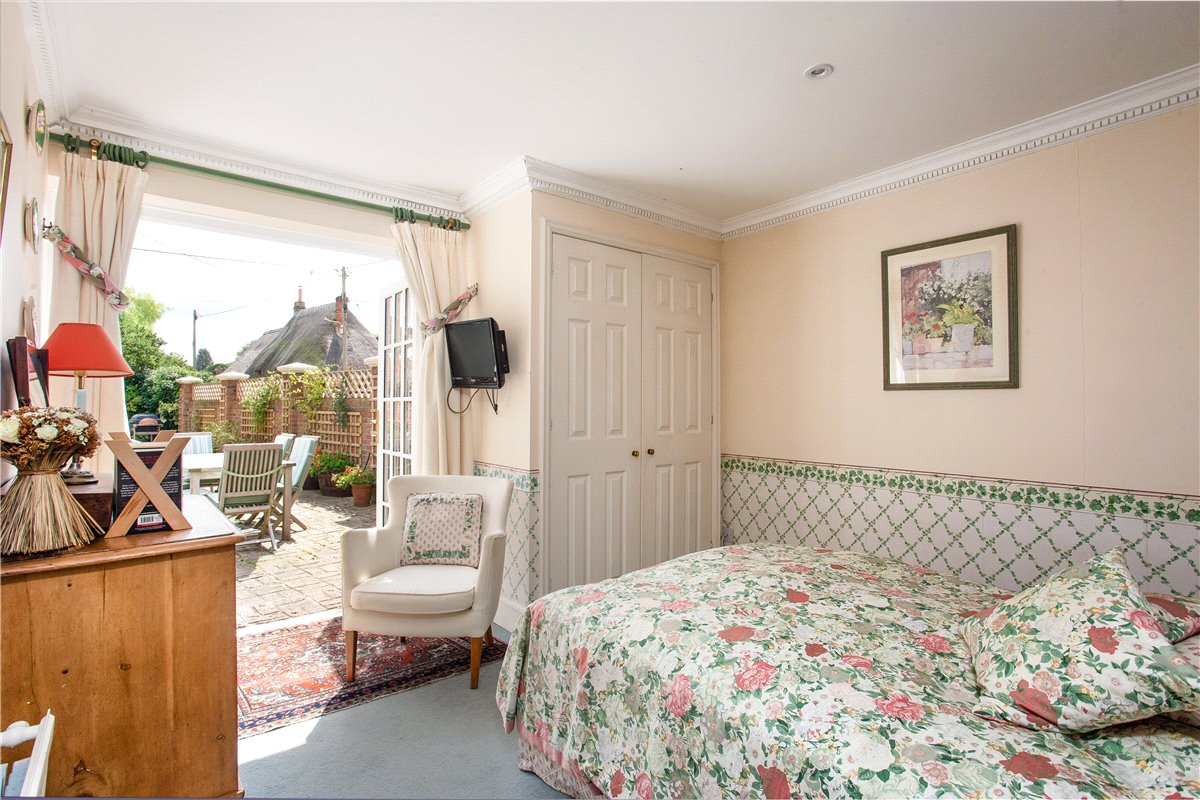 6 bedroom house, Eastbury, Hungerford RG17 - Available