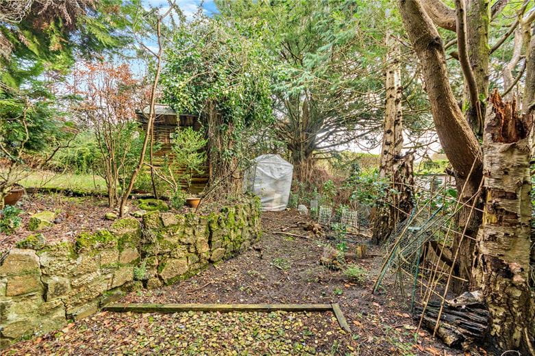 2 bedroom house, Belmont, Woodspeen RG20 - Available