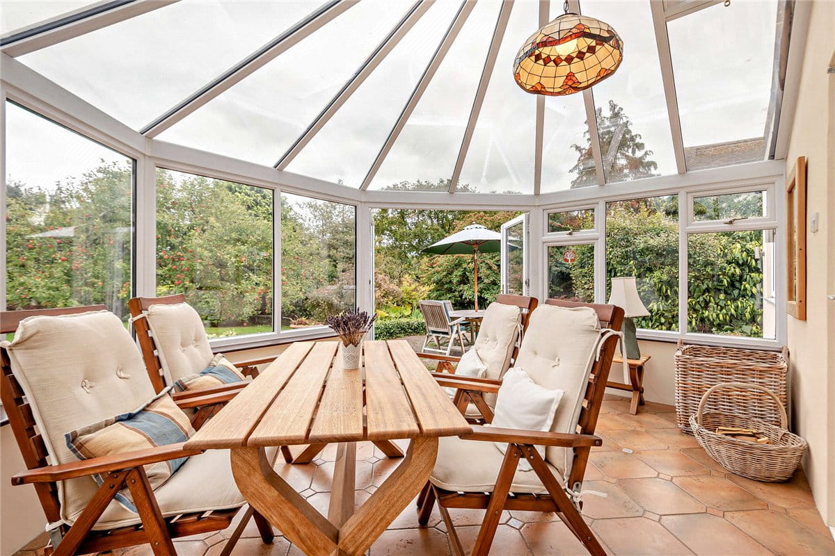 5 bedroom bungalow, Long Grove, Upper Bucklebury RG7 - Available