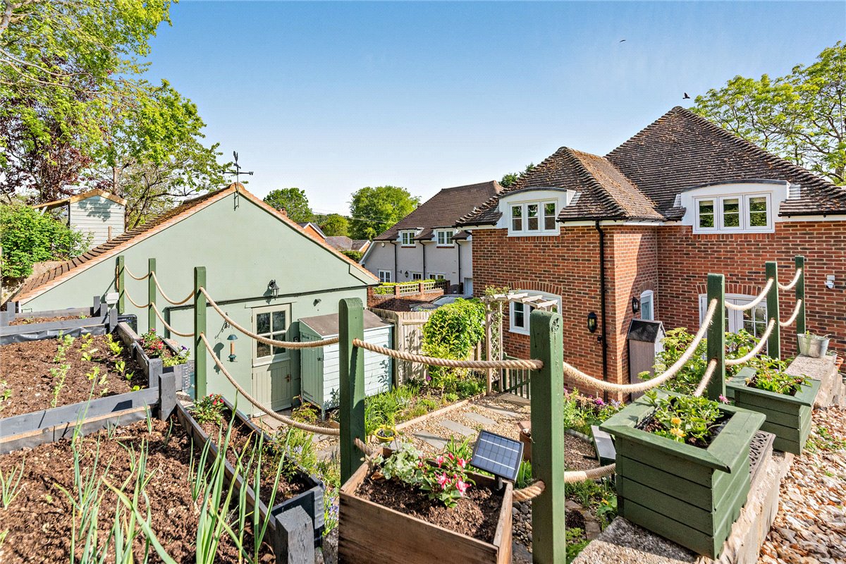 3 bedroom house, Stoke, Andover SP11 - Sold