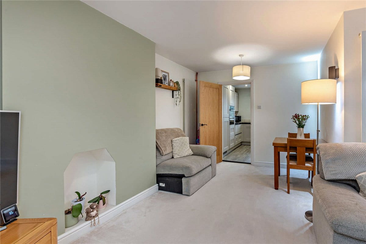 3 bedroom house, Copnor Close, Woolton Hill RG20 - Sold