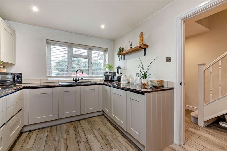 3 bedroom house, Copnor Close, Woolton Hill RG20 - Sold