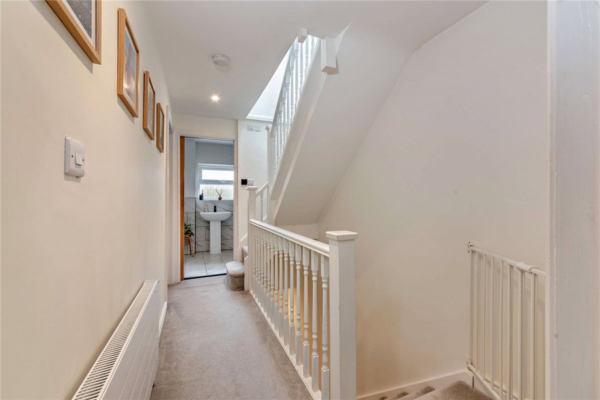 3 bedroom house, Copnor Close, Woolton Hill RG20 - Sold