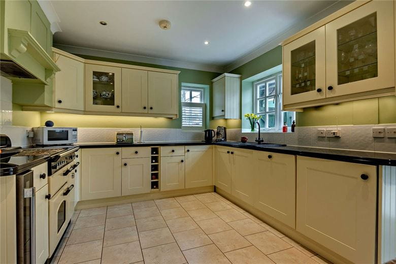 2 bedroom house, Star Lane, Highclere RG20 - Available