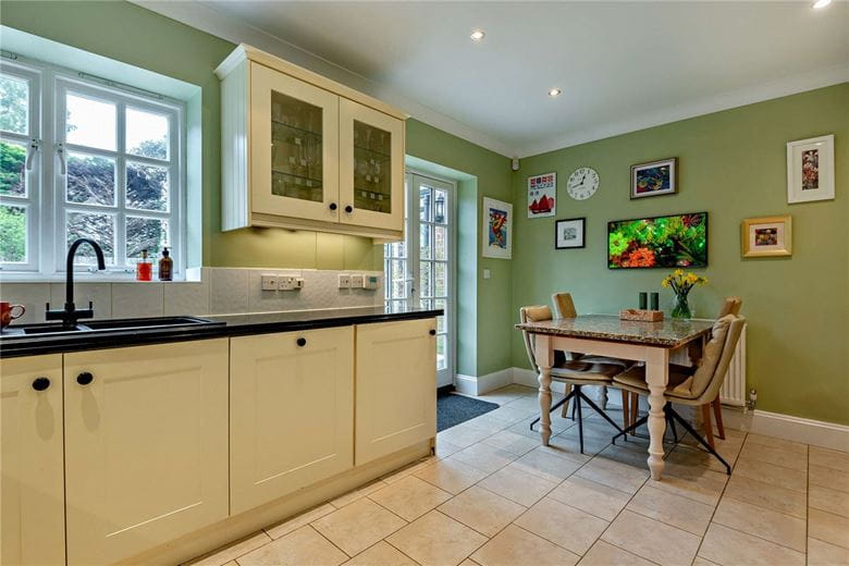 2 bedroom house, Star Lane, Highclere RG20 - Available