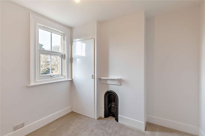 3 bedroom house, Andover Road, Newbury RG14 - Sold