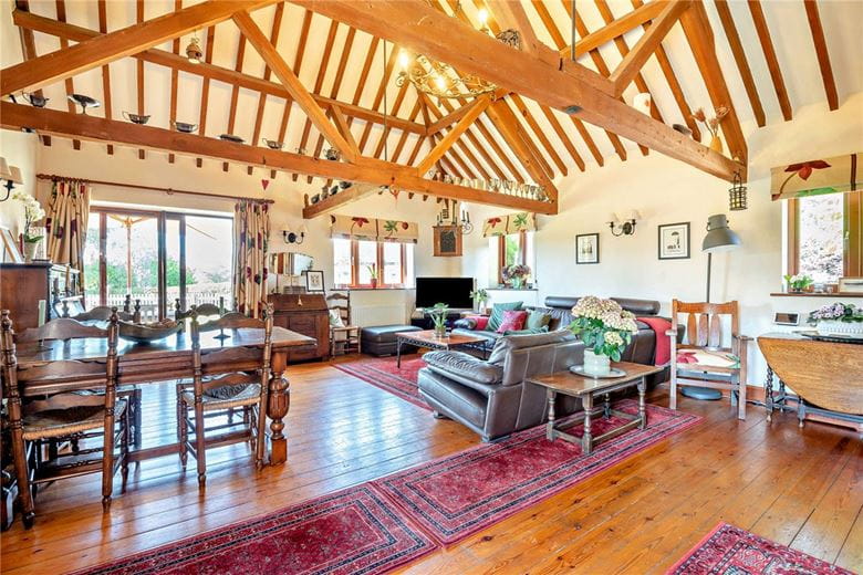 3 bedroom cottage, Newbury Road, Headley RG19 - Available