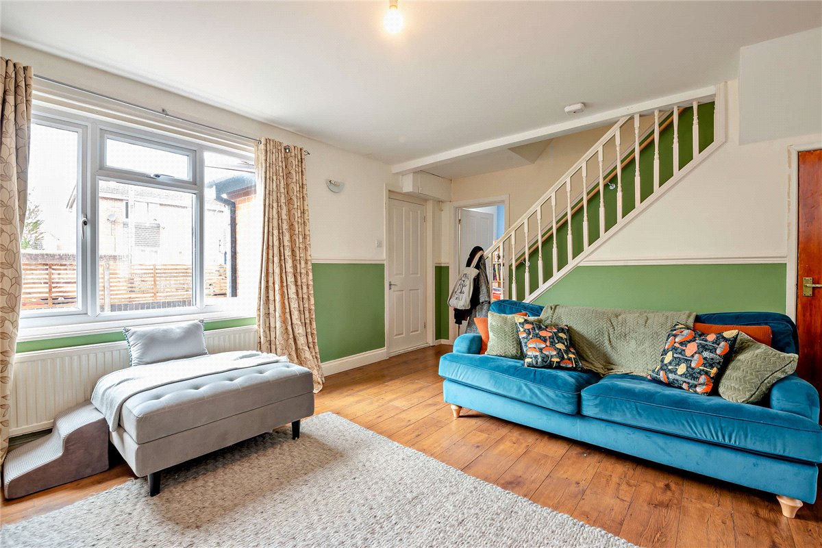 4 bedroom house, Green Lane, Newbury RG14 - Available