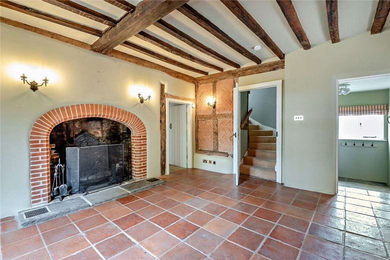 5 bedroom house, Benham Park, Marsh Benham RG20 - Available