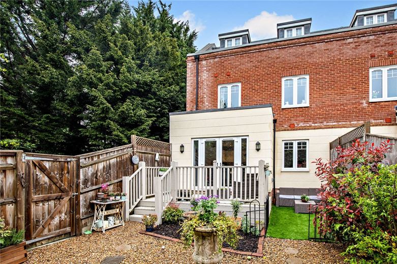 5 bedroom house, The Dolmans, Shaw RG14 - Sold STC