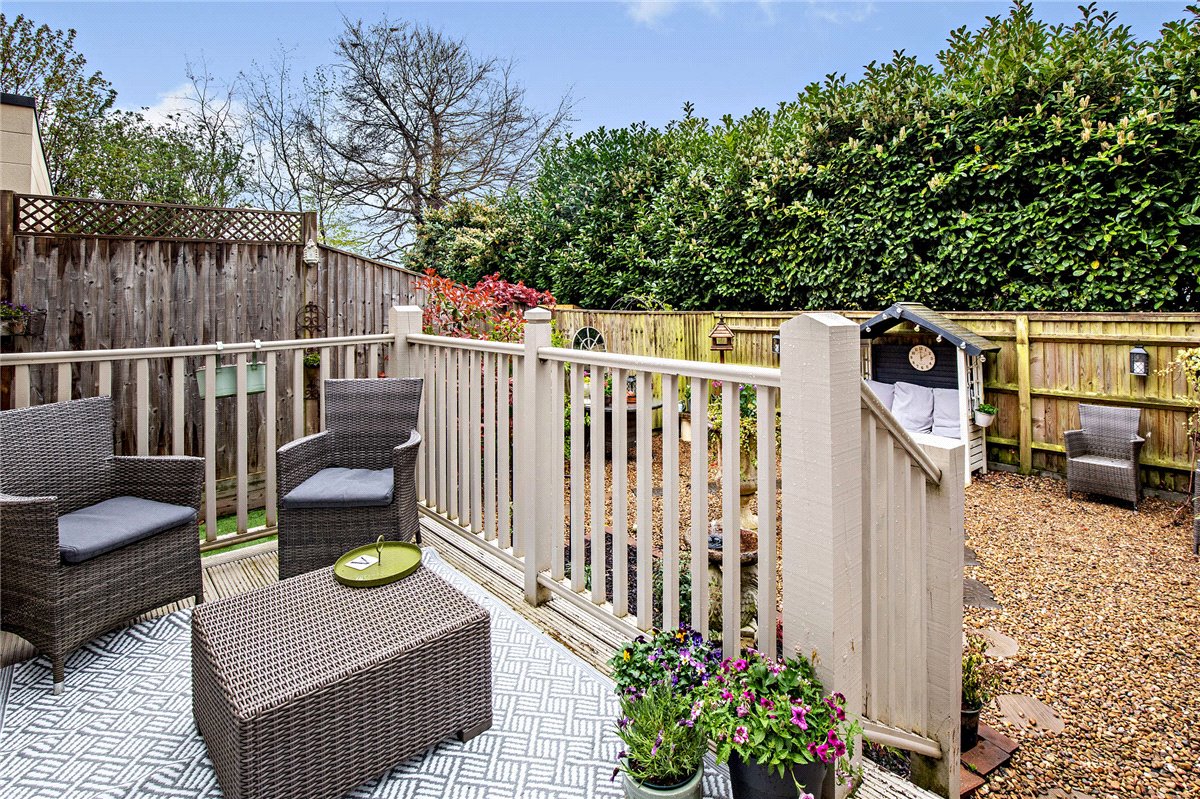 5 bedroom house, The Dolmans, Shaw RG14 - Sold STC