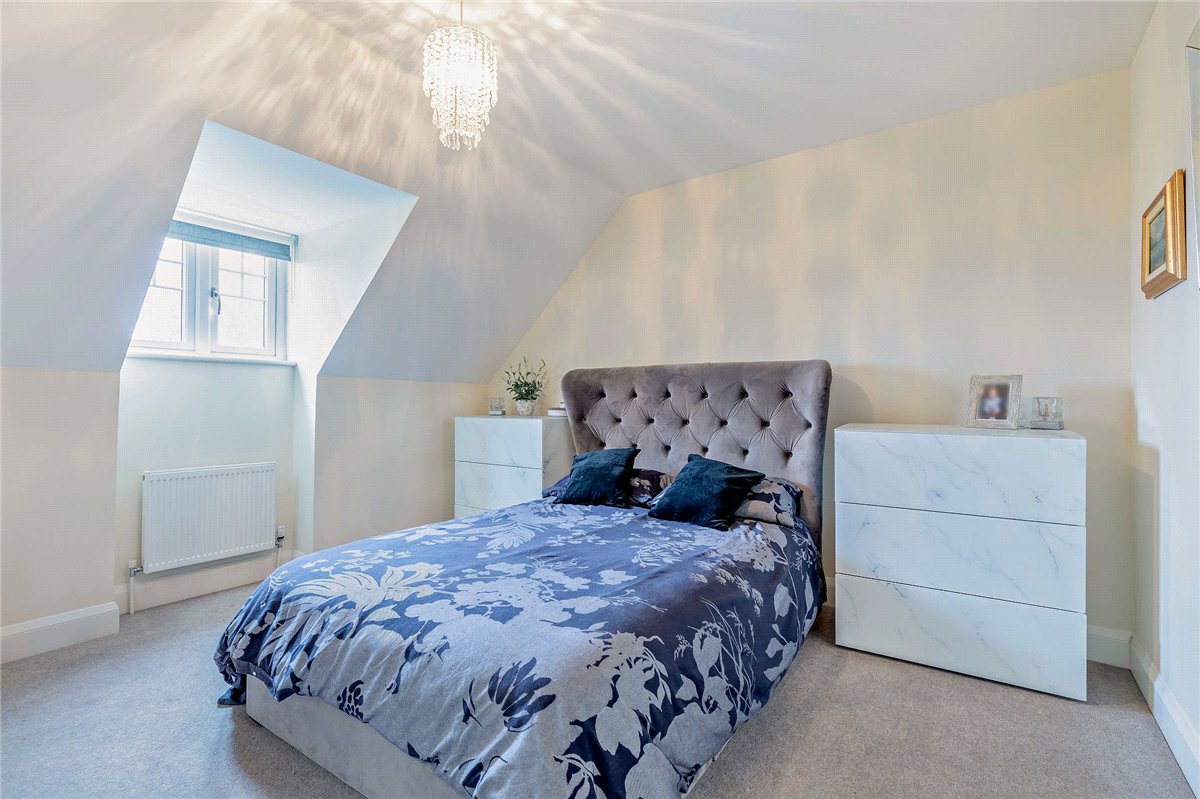 5 bedroom house, The Dolmans, Shaw RG14 - Sold STC