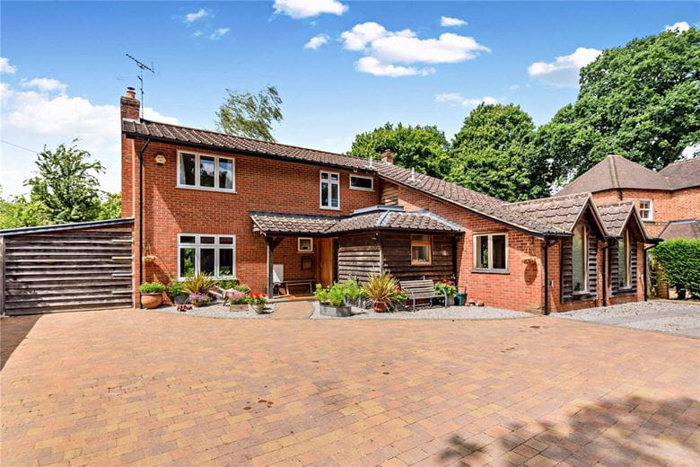 4 bedroom house, Cock Lane, Bradfield Southend RG7 - Sold STC