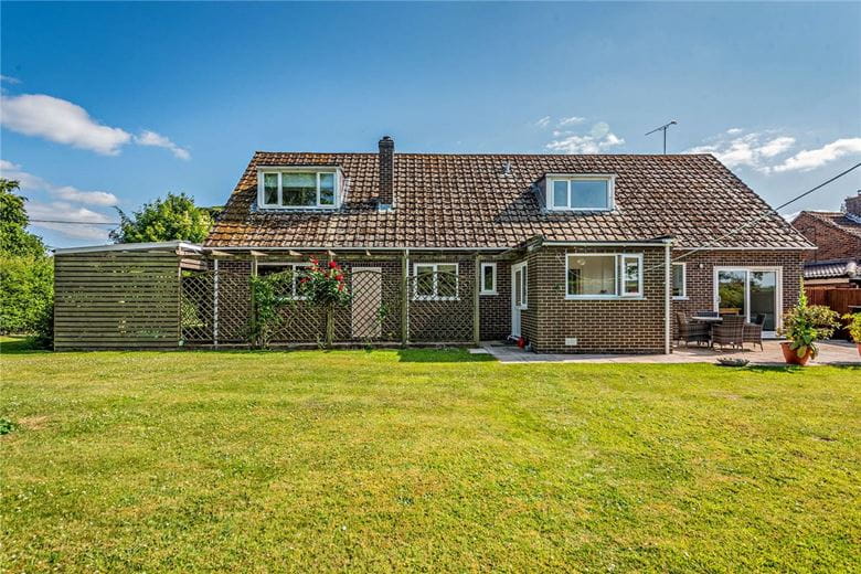 4 bedroom house, Freshfields Lane, Chieveley RG20 - Available