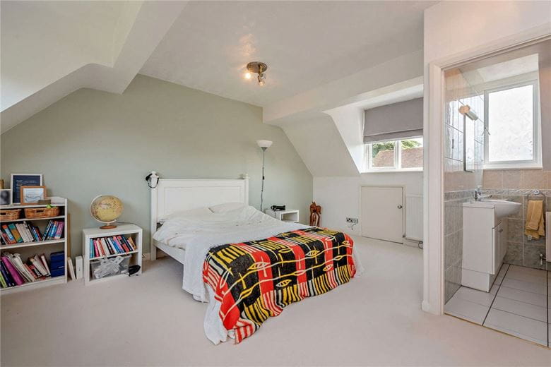 4 bedroom house, Freshfields Lane, Chieveley RG20 - Available