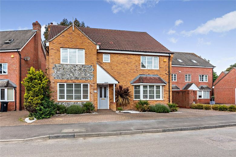 5 bedroom house, Haysoms Drive, Greenham RG19 - Sold STC