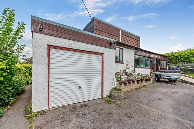 2 bedroom bungalow, Sheepdrove Road, Lambourn RG17 - Available