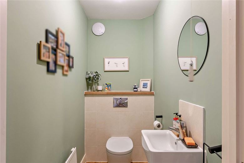 3 bedroom house, Merlin Road, Bishops Green RG20 - Sold STC