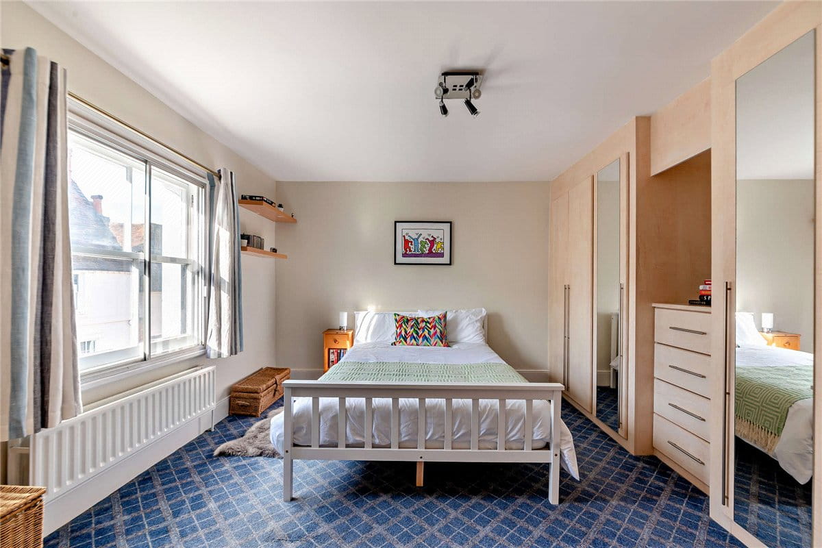 4 bedroom house, George Street, Kingsclere RG20 - Available