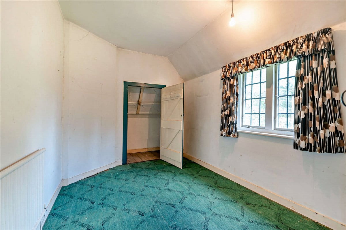 6 bedroom house, Burys Bank Road, Greenham RG19 - Sold STC