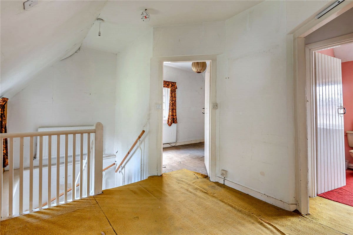 6 bedroom house, Burys Bank Road, Greenham RG19 - Sold STC