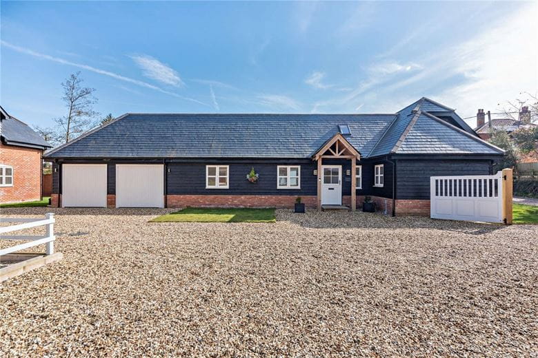  bedroom , Ram Alley, Ashford Hill RG19 - Available